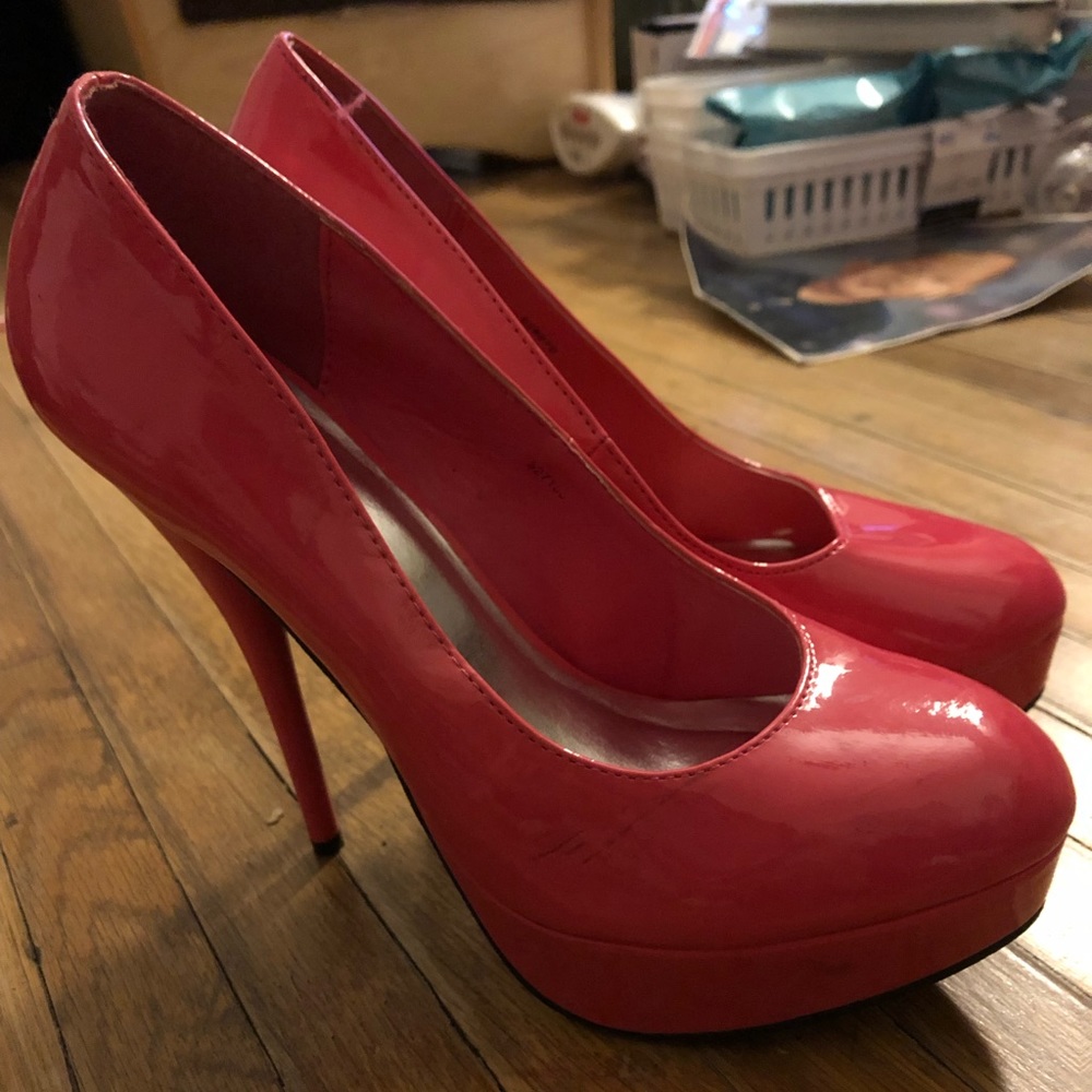 Coral pink patent heels